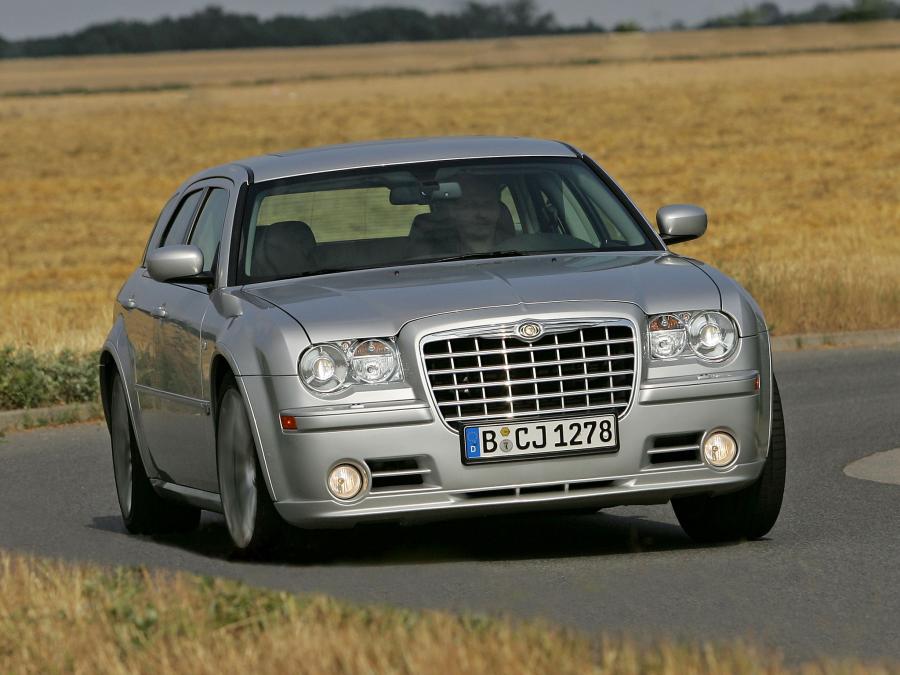  Chrysler 300C SRT8 Touring 2006 года  (фото 21 из 21)